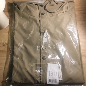 New with tags RAINS 1201 Rain Jacket unisex sizes